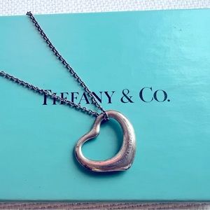 Tiffany & Co - Elsa Peretti® Open Heart Pendant Necklace